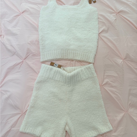 SKIMS Ivory Plush Loungewear Set - Picture 2 of 4